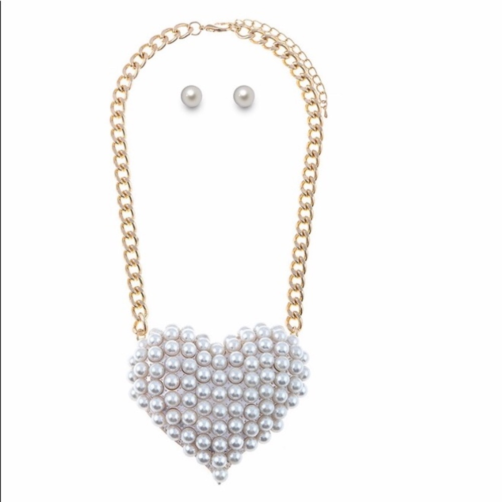 Faux Pearl Heart Pendent Necklace Set